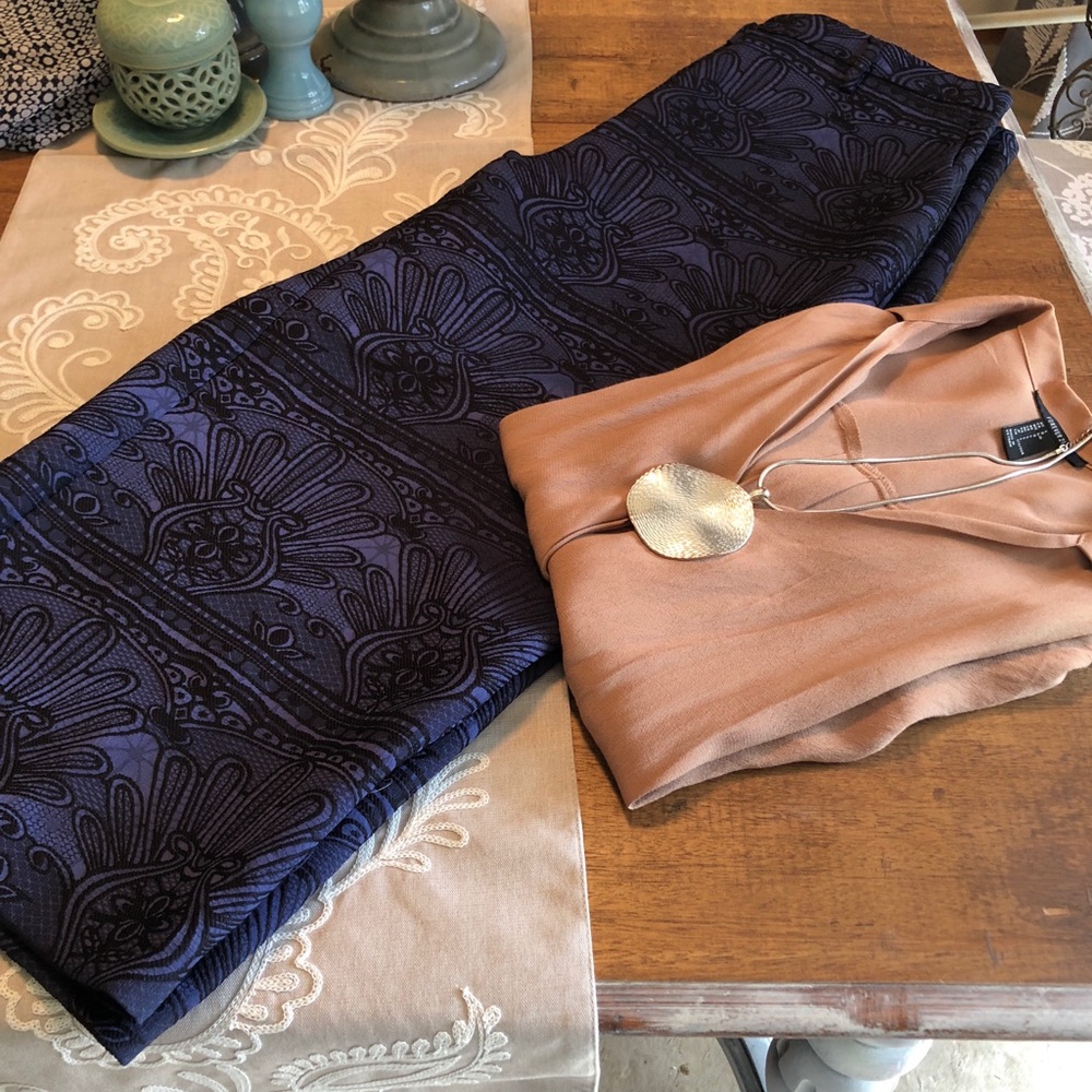 BCBG capris